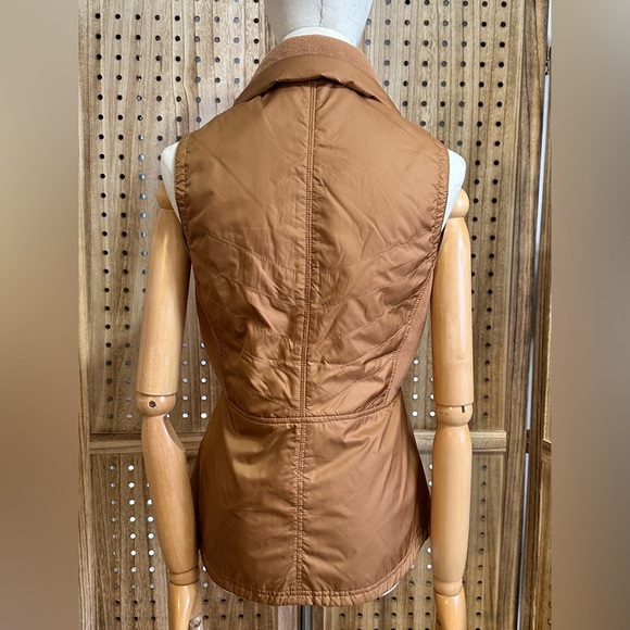 GUC Columbia Camel Brown Rain Resistant Hiking Vest - Picture 6 of 9